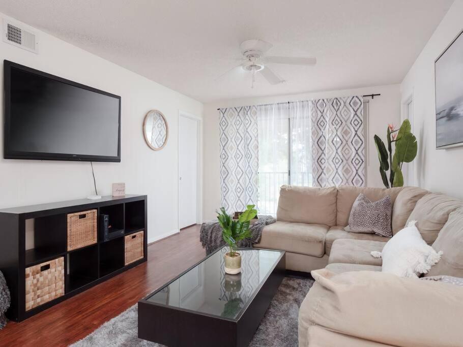 Spacious Condo Mins To Shands, University, & Downtown! Гейнсвилл Экстерьер фото