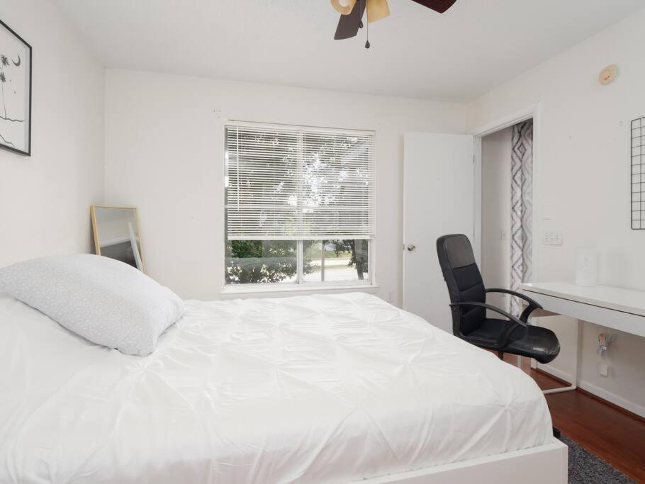 Spacious Condo Mins To Shands, University, & Downtown! Гейнсвилл Экстерьер фото